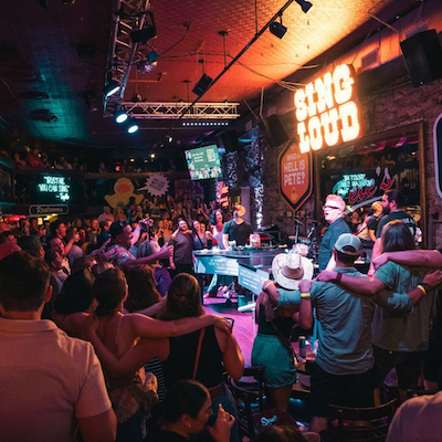 Pete's Dueling Piano bar